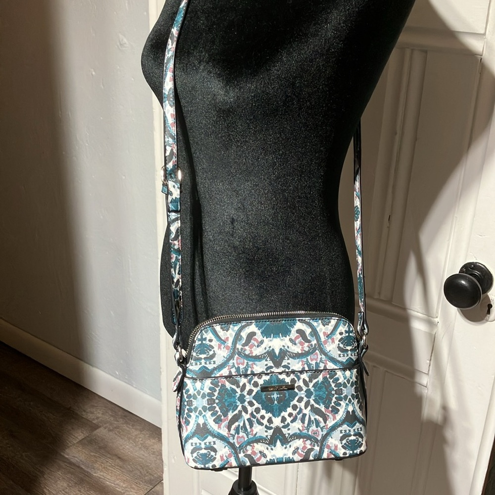 Simply Noelle Faux Leather Crossbody Multi
New